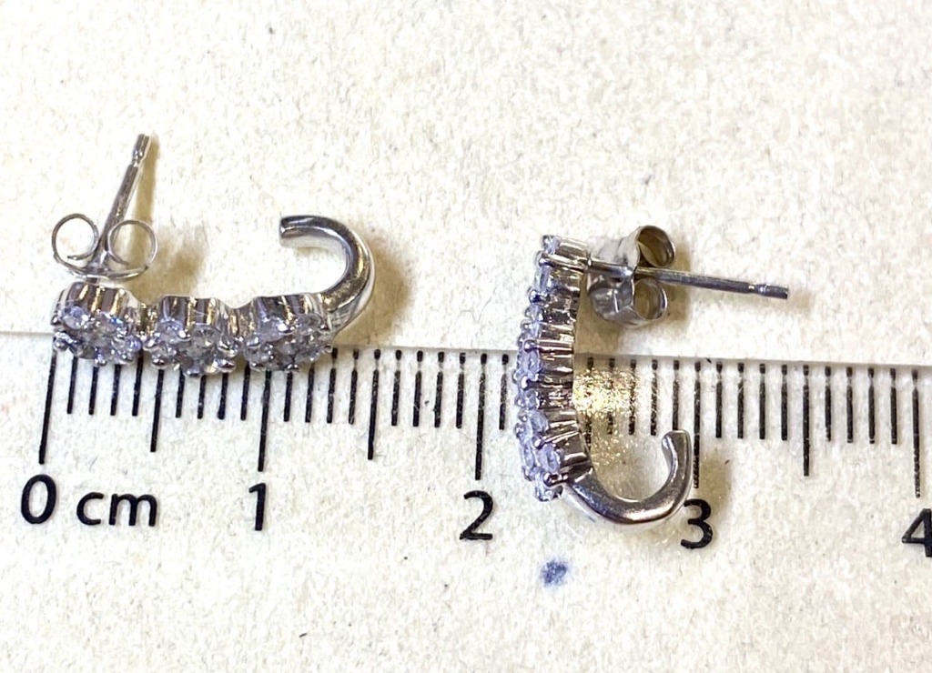 diamond_earrings_1